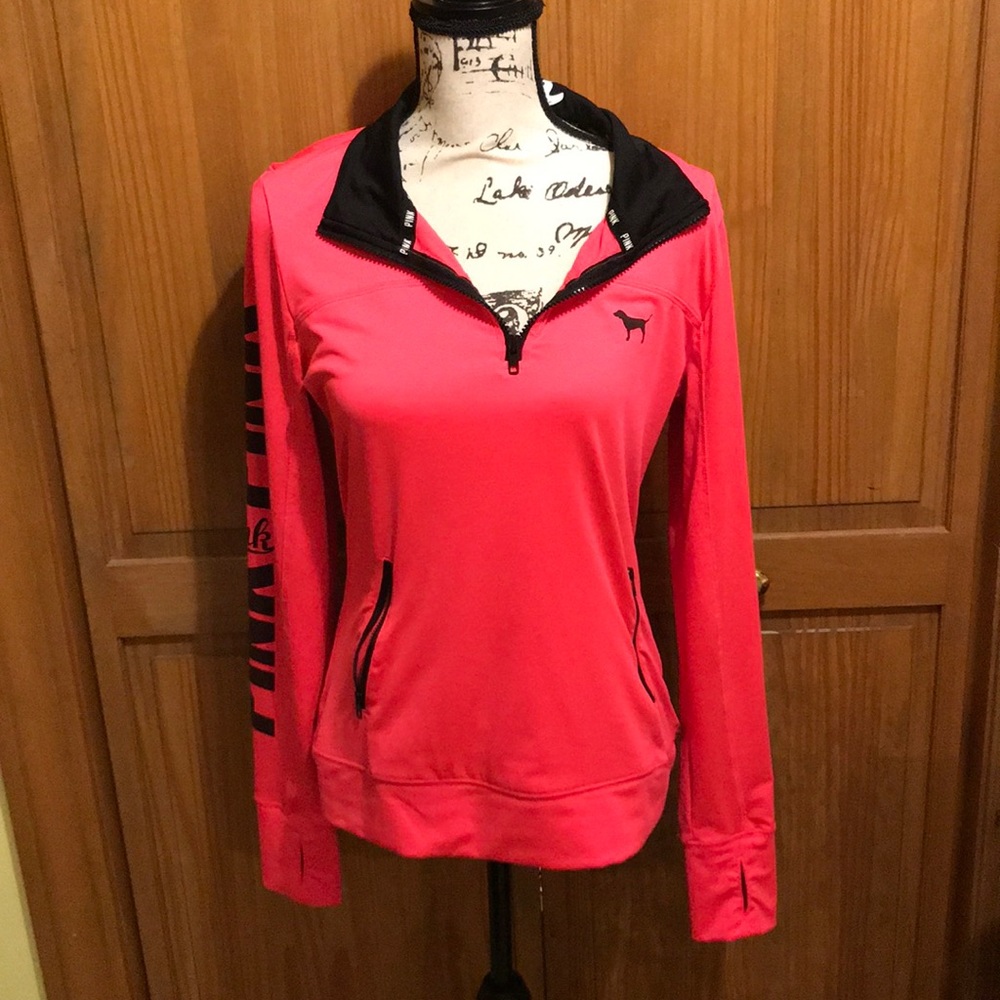 💕Pink ultimate workout pullover. M.